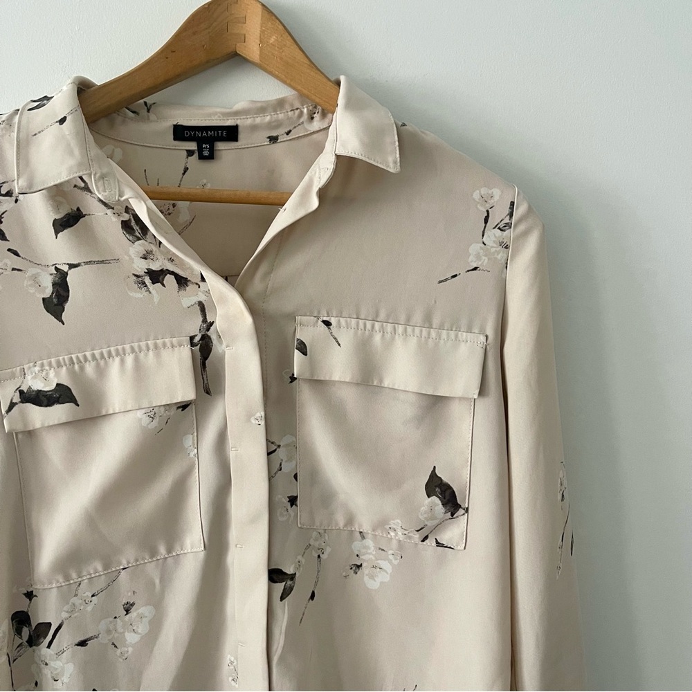 Dynamite Beige Floral Button-Down Shirt